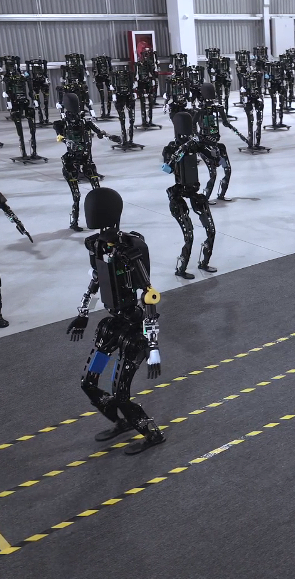 im电竞开启通用机器人商用量产